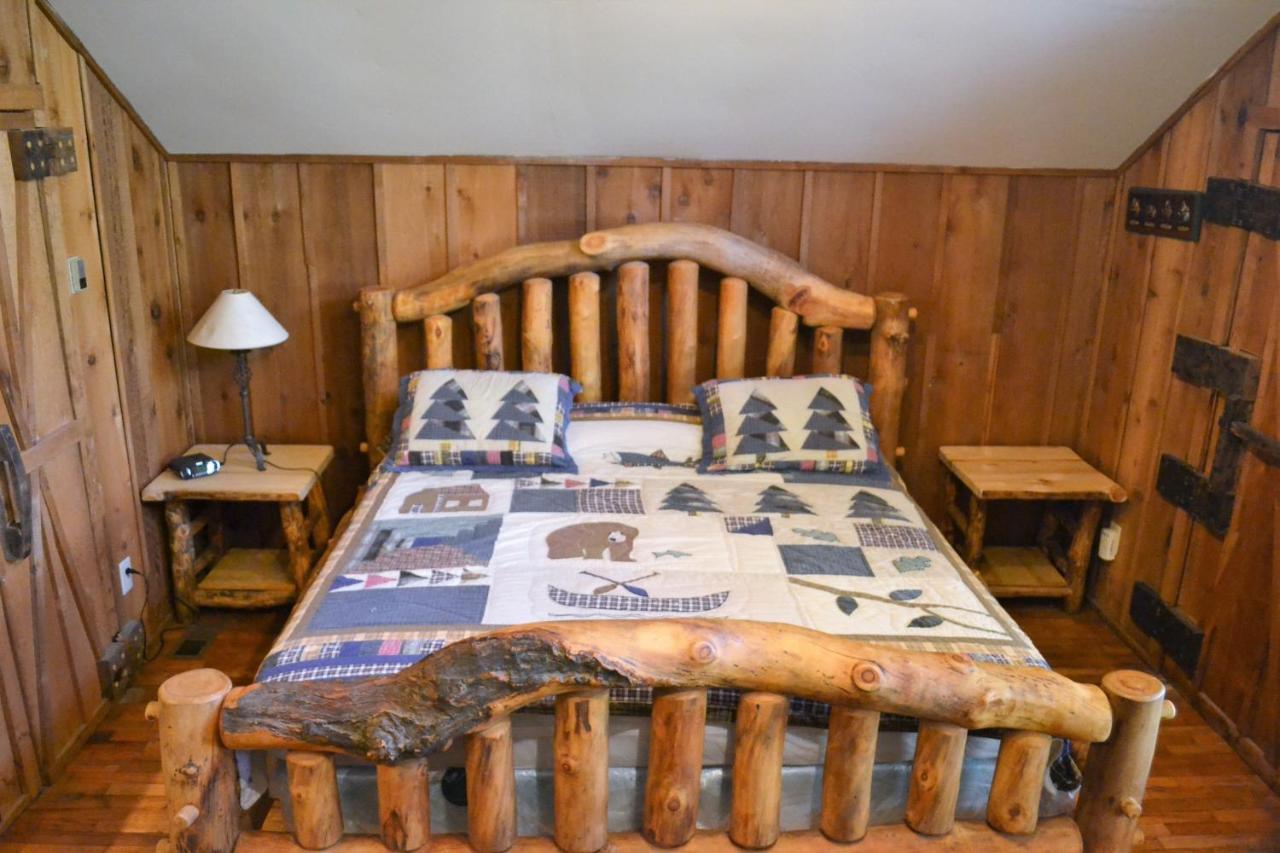 Cades Cove Hide Away Vila Seri Kembangan Exterior foto