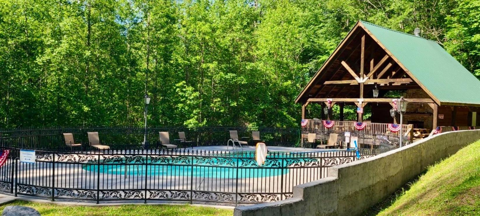 Cades Cove Hide Away Vila Seri Kembangan Exterior foto